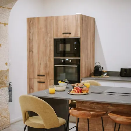 L'ecrin De L'ecusson, Loft Avec Cour Interieure 公寓